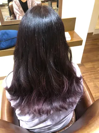 カラー AGREE Momokaのヘアスタイル