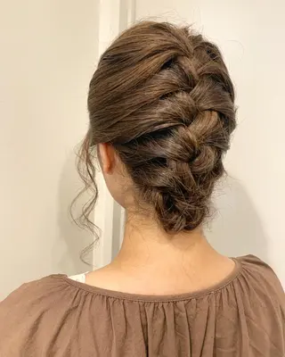 ミディアム ヘアアレンジ 🎨カラー満足度 500%💫ヅル💫のヘアスタイル