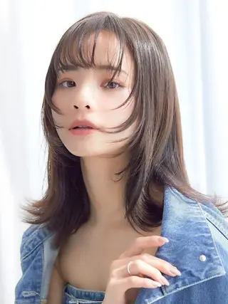 ミディアム カラー lafithhair élanのヘアスタイル
