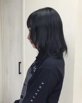 セミロング カラー りこ 11/4空きありのヘアスタイル