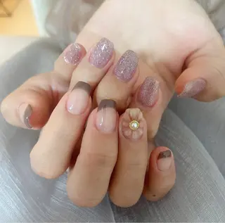 ネイル &ME ネイルサロンのネイルデザイン