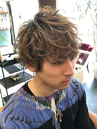 ミディアム カラー パーマ メンズ イシイ リョウヘイのヘアスタイル