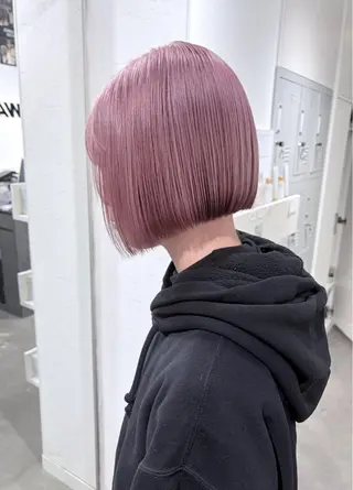 ショート ハイトーン/レイヤー /艶カラー🎀のヘアスタイル