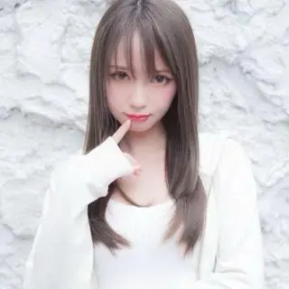 ロング HANA Hair Produceのヘアスタイル