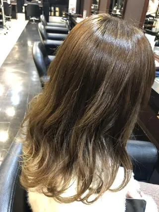 ミディアム カラー 前之園 ひかるのヘアスタイル