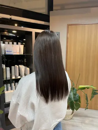 セミロング カラー マキノ キョウカのヘアスタイル
