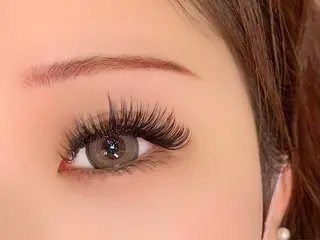 マツエク・マツパ 難波駅すぐ🩵当日予 約◎eye✨UENOのマツエク・マツパデザイン