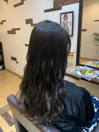 ロング カラー サトウ シューイチのヘアスタイル