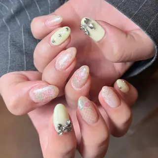 ネイル ルミナ 🪽のネイルデザイン