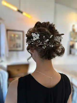 ミディアム ヘアアレンジ 岩村 夏姫のヘアスタイル