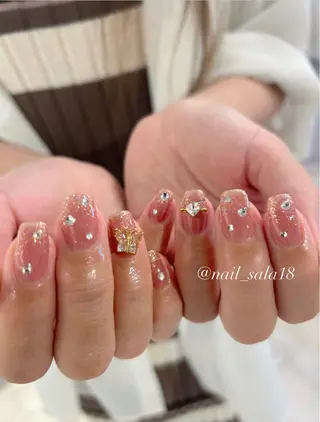 ネイル 齋藤 沙羅のネイルデザイン