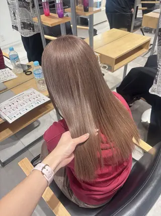 ロング カラー ヘアアレンジ ベージュ/グレージュ 🧸あやか/表参道のヘアスタイル