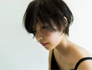 ショート カラー ツジガキ ユウスケのヘアスタイル
