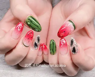 ネイル R inのネイルデザイン