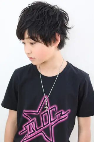 ショート カラー パーマ メンズ 及川 翔のヘアスタイル