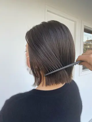 ミディアム カラー shiori ﾍﾞｰｼﾞｭｶﾗｰのヘアスタイル