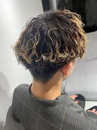 パーマ メンズ 大阪美容師 井上智博のヘアスタイル