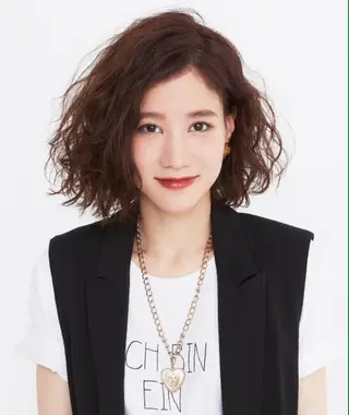 ミディアム カラー パーマ 古田 佳規のヘアスタイル