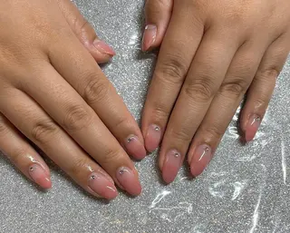 ネイル VIERU 🌈🎀💖のネイルデザイン