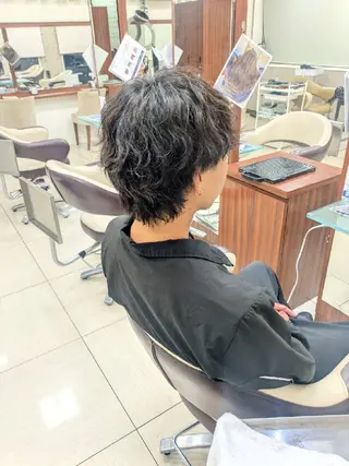 メンズ Yoko ブリーチカラーのヘアスタイル