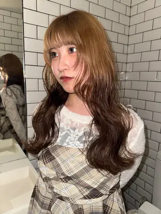 ロング カラー ヘアアレンジ minto/ 似合わせ/ハイトーンのヘアスタイル