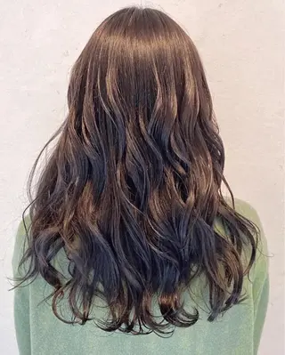 セミロング カラー 伊藤 さやかのヘアスタイル