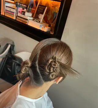 ミディアム カラー ヘアアレンジ miho 🌼🌼🌼のヘアスタイル