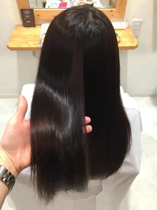 ロング ツヤ髪専門美容師 桑原 和誠のヘアスタイル