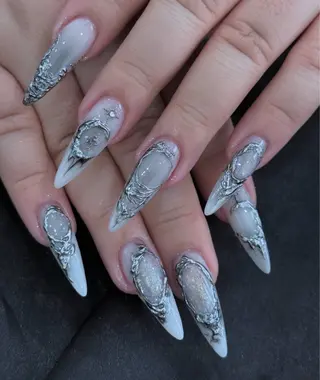 セミロング Pio Mielのネイルデザイン