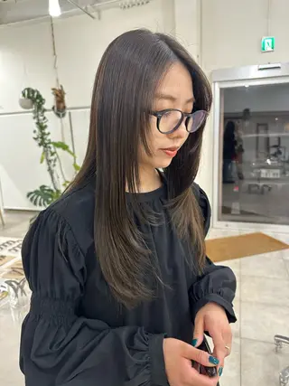 ロング 平井 深優のヘアスタイル