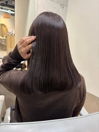 セミロング カラー Cara Fukuoka 薬院駅前店所属・透明うる艶カラー🫧 ココロのヘアスタイル