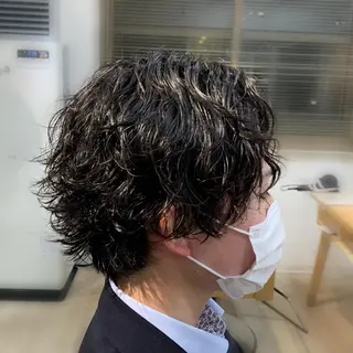 ショート ハッシュ・ウルフ🐺 小顔レイヤー松山直史のヘアスタイル