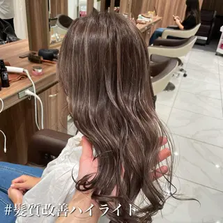 セミロング カラー 白髪ぼかしハイライト 茗荷谷駅徒歩2分のヘアスタイル