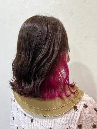 ミディアム カラー mana .のヘアスタイル