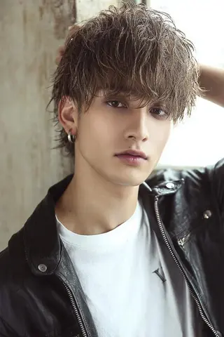 ミディアム カラー メンズ Luana 【公式】 / メンズのヘアスタイル