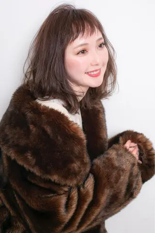 セミロング ヘアアレンジ 盛れるレイヤーカット 得意🌹井上美沙のヘアスタイル