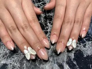 ミディアム ネイル ✴︎ Delightのネイルデザイン