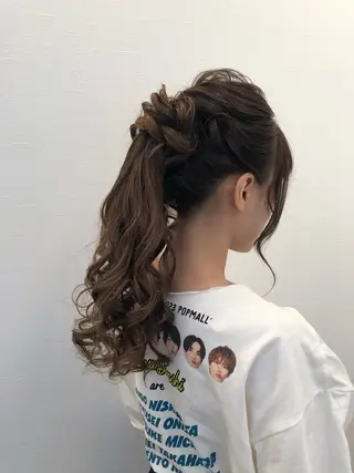 ヘアアレンジ ツノガイ エリのヘアスタイル