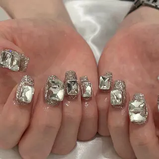 ネイル MODA MANAMIᵕ̈のネイルデザイン