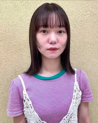 ミディアム 塩谷 雪花のヘアスタイル