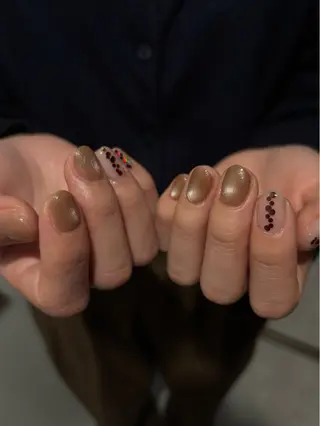 ネイル Manon Tomiのネイルデザイン