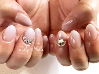 ネイル Lily Nailsのネイルデザイン