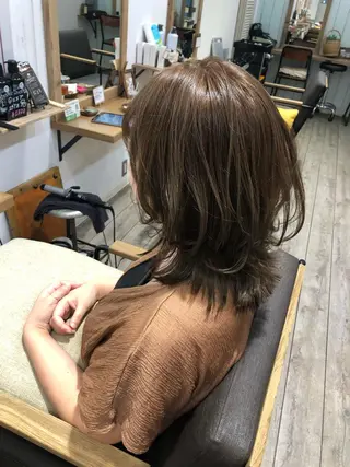 ミディアム カラー ヘアアレンジ 顔周りカット・相談 レイヤーも◎しずくのヘアスタイル