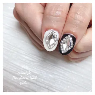 ショート ネイル 👑enen style👑のネイルデザイン