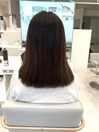 セミロング パーマ ブリーチでもできる 縮毛矯正相原慎🌈のヘアスタイル