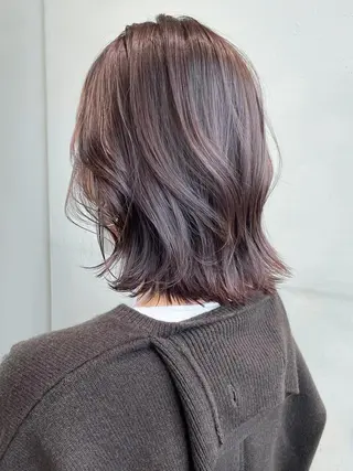 ミディアム カラー ITbyALBUM 浦和店のヘアスタイル