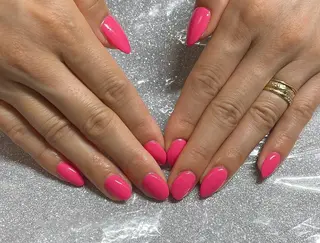 ネイル VIERU 🌈🎀💖のネイルデザイン