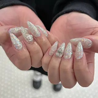 ネイル 山田 真里のネイルデザイン