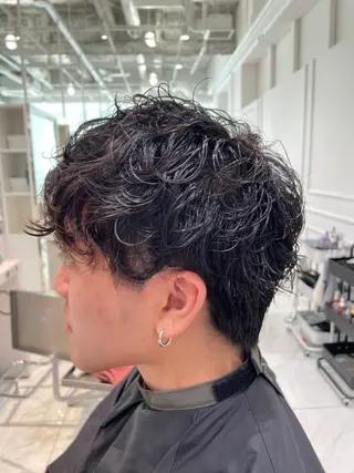 メンズ 女性モデル募集中‼️ メンズパーマ片岡優介のヘアスタイル