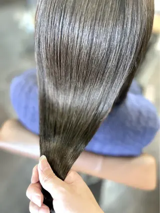 ロング カラー RICHAIR リシェイルのヘアスタイル